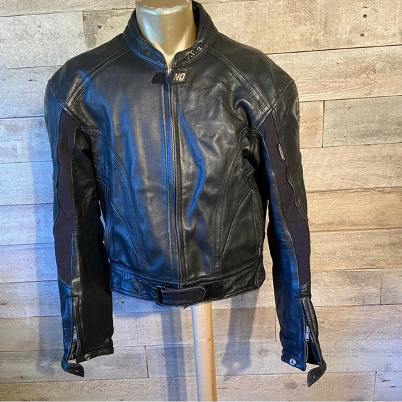 Vintage‎ Rhyno men’s  leather armoured motorcycle jacket in size 44 - Picture 1 of 16